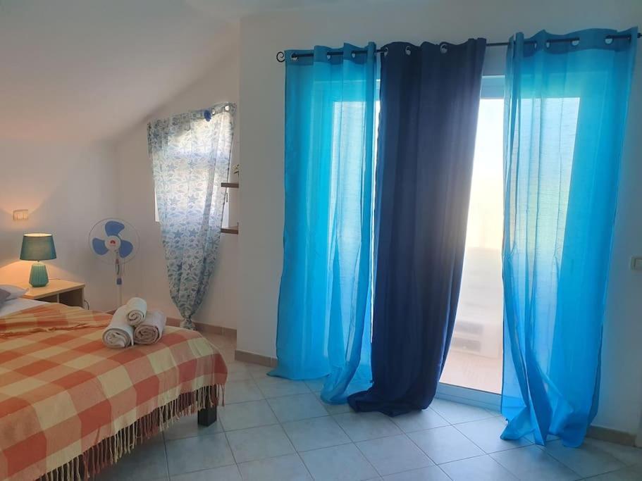Tres Caravelas Studio Flats Санта Мария Екстериор снимка