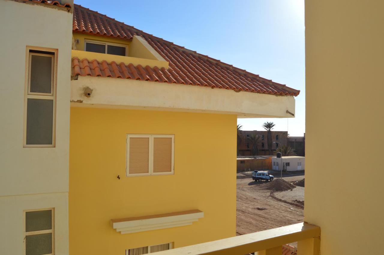 Tres Caravelas Studio Flats Санта Мария Екстериор снимка