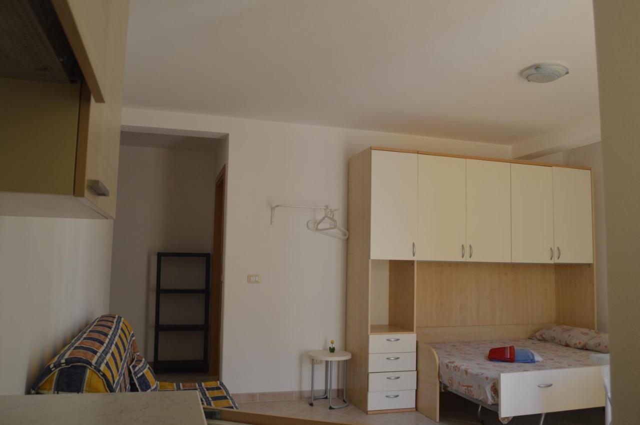 Tres Caravelas Studio Flats Санта Мария Екстериор снимка