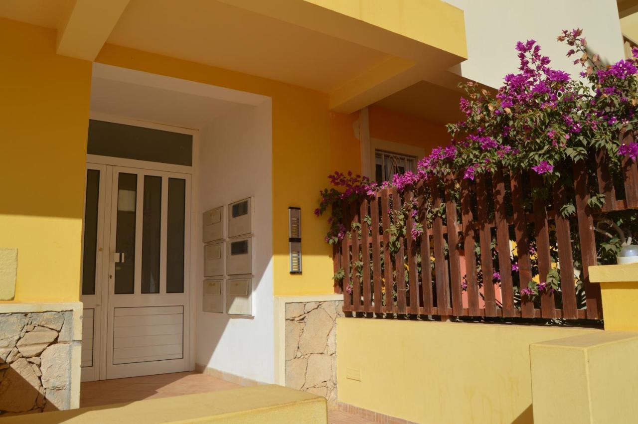 Tres Caravelas Studio Flats Санта Мария Екстериор снимка