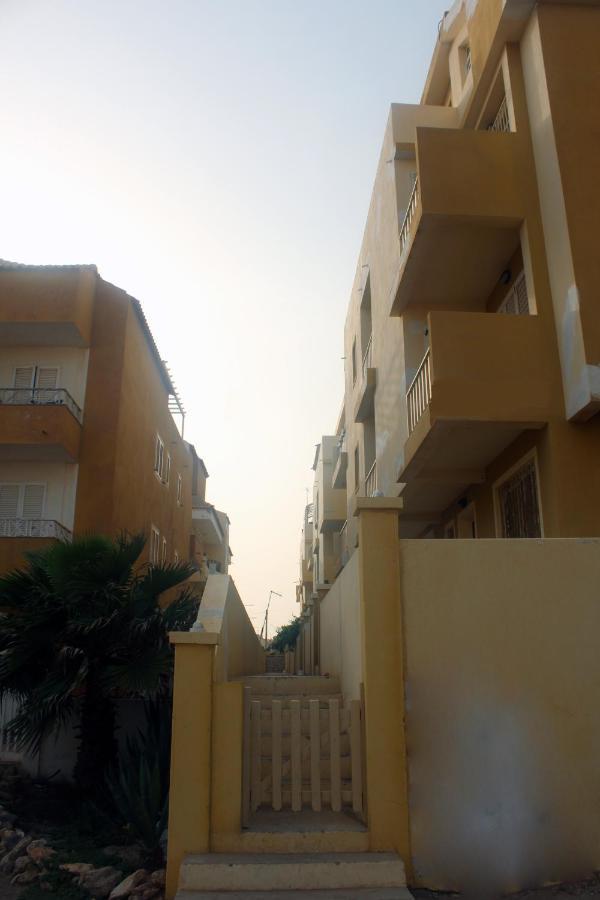 Tres Caravelas Studio Flats Санта Мария Екстериор снимка
